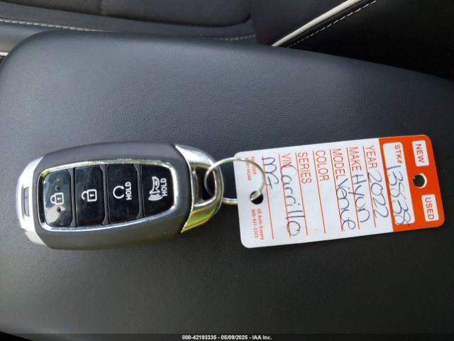 KMHRC8A32NU172418 Hyundai Venue Limited