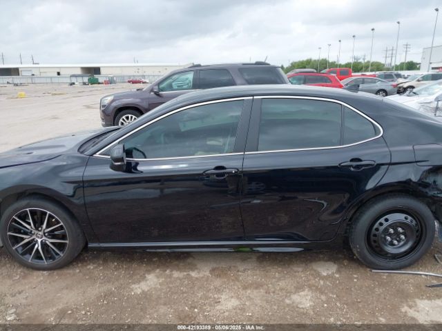 4T1T11AK6RU865878 Toyota CAMRY SE