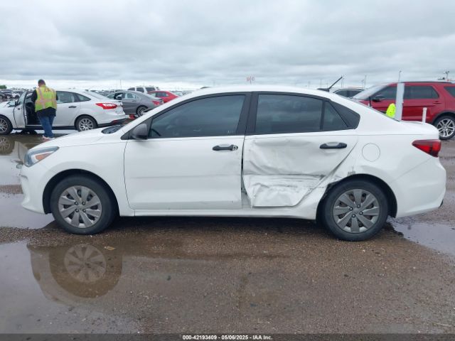3KPA24AB1JE079791 KIA RIO LX
