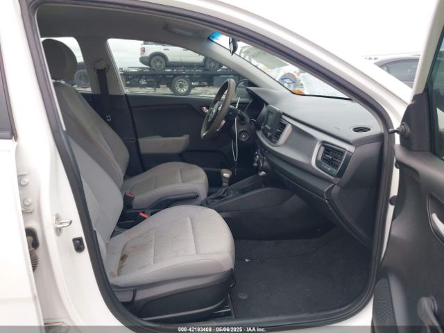 3KPA24AB1JE079791 KIA RIO LX