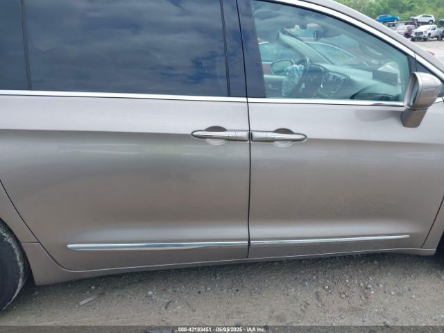 2C4RC1EG8JR293843 Chrysler Pacifica Touring-l Plus