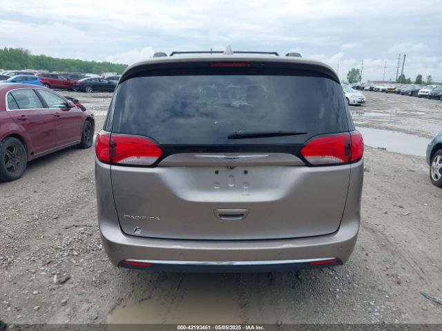 2C4RC1EG8JR293843 Chrysler Pacifica Touring-l Plus