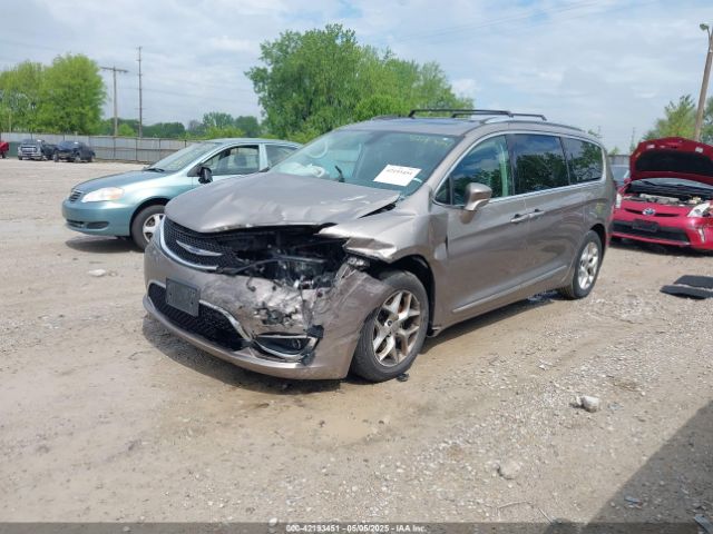 2C4RC1EG8JR293843 Chrysler Pacifica Touring-l Plus