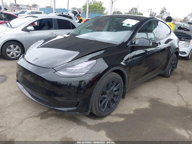 2023 TESLA MODEL Y 7SAYGDEE8PA051798 Photo 1