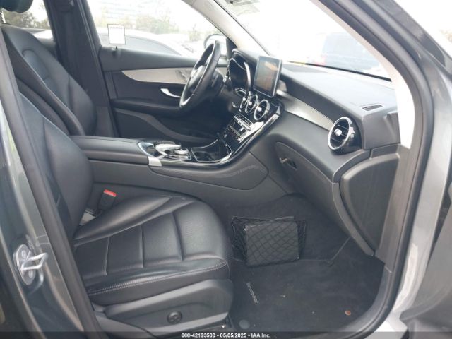 WDC0G4JB9HF172775 Mercedes-Benz GLC 300