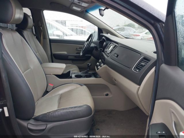 KNDMB5C11H6233620 KIA SEDONA LX