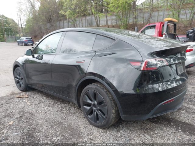 2025 TESLA MODEL Y 7SAYGDEE9SA367039 Photo 2