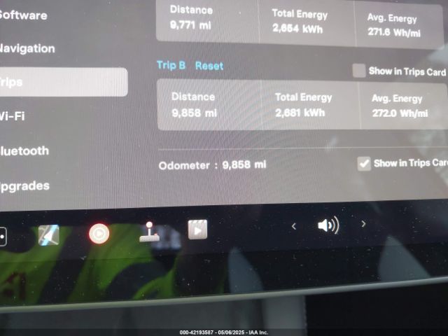 2025 TESLA MODEL Y 7SAYGDEE9SA367039 Photo 6