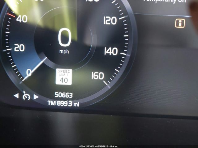 YV4AC2HK5N2748975 Volvo Xc40 T4 Momentum