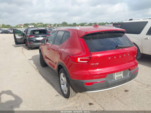 2022 VOLVO XC40 YV4AC2HK5N2748975 Photo 2