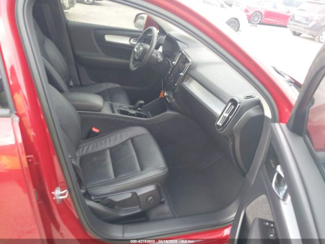 2022 VOLVO XC40 YV4AC2HK5N2748975 Photo 4