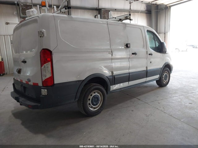 1FTNR1ZM2FKA55134 Ford Transit-250