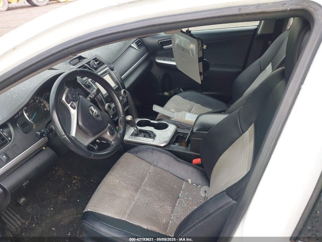 4T1BF1FK3EU317966 Toyota CAMRY SE