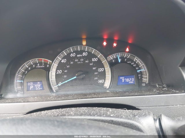 4T1BF1FK3EU317966 Toyota CAMRY SE
