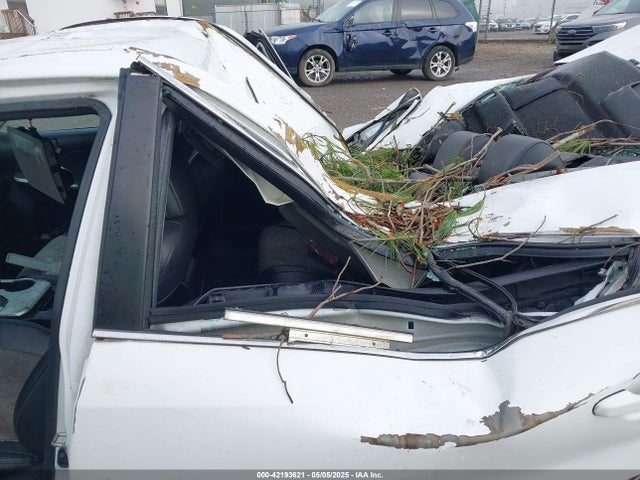 4T1BF1FK3EU317966 Toyota CAMRY SE