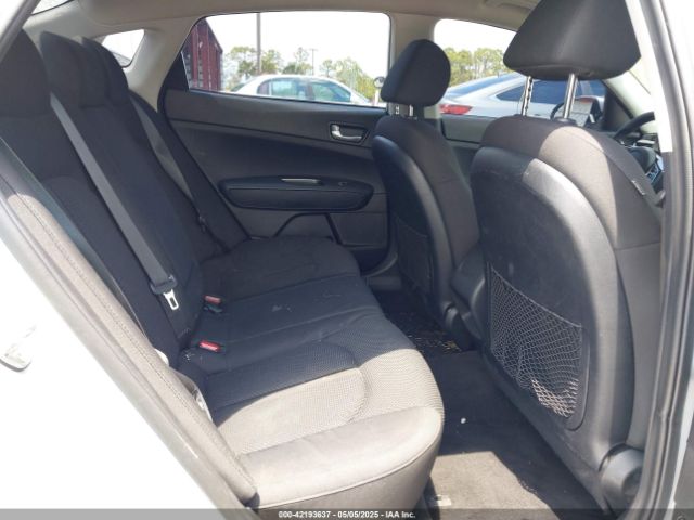 5XXGT4L32LG420218 KIA Optima Lx