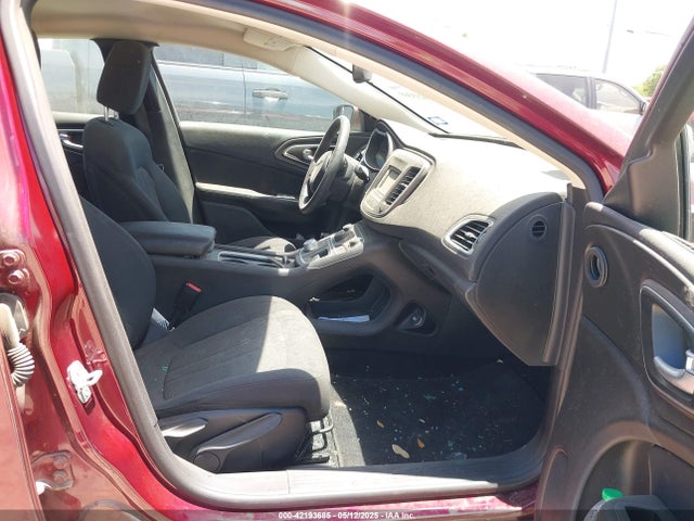 Chrysler 200 Limited 2016 1C3CCCAB7GN116335 Image 5