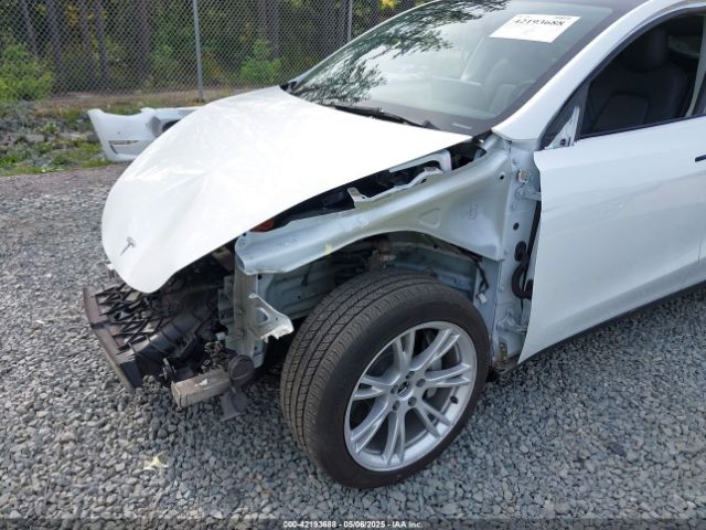 7SAYGDEE3NF513510 Tesla Model Y Long Range Dual Motor All-wheel Drive