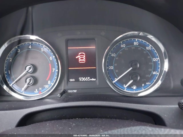 2T1BURHE6HC938586 Toyota COROLLA LE
