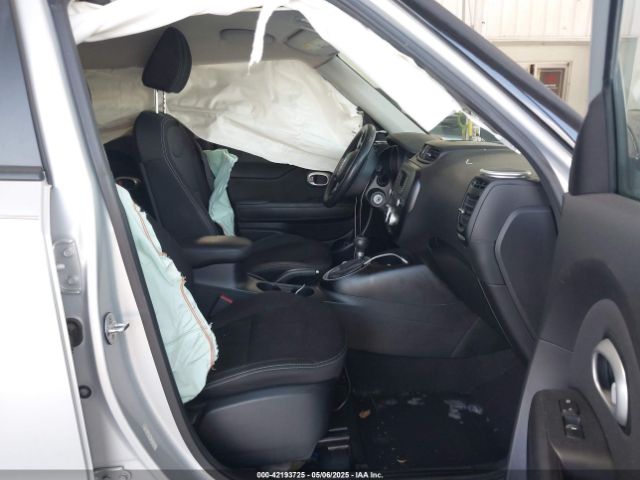 KNDJN2A26F7817006 KIA Soul