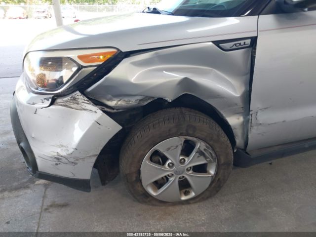 KNDJN2A26F7817006 KIA Soul