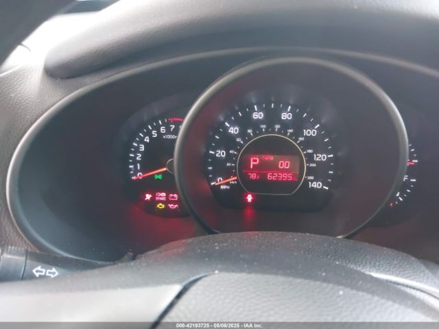 KNDJN2A26F7817006 KIA Soul
