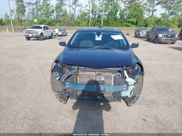 1G1ZD5ST3NF145191 Chevrolet Malibu Fwd Lt