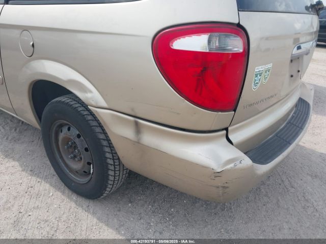 2004 CHRYSLER TOWN & COUNTRY 2C4GP44R74R611567 Photo 5