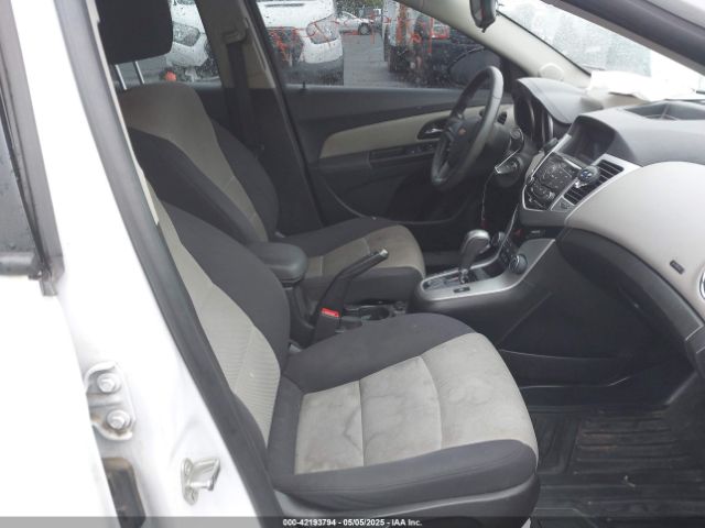1G1PA5SHXE7178873 Chevrolet Cruze Ls Auto