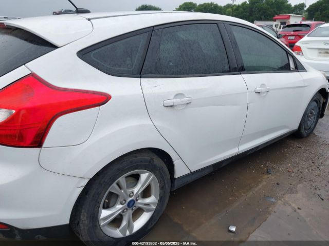 1FADP3K25EL140375 Ford FOCUS SE