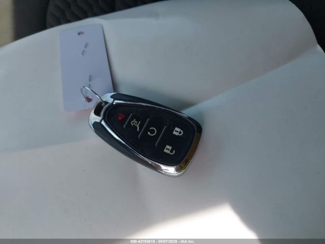 3GNAXJEV0JS648014 Chevrolet EQUINOX LT