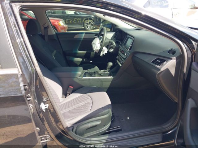 5NPE24AFXKH760243 Hyundai SONATA SE