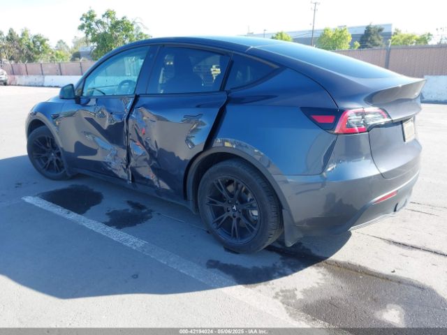 5YJYGDEE1MF273420 Tesla Model Y Long Range Dual Motor All-wheel Drive