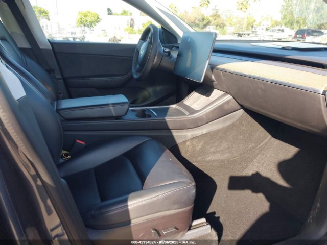 5YJYGDEE1MF273420 Tesla Model Y Long Range Dual Motor All-wheel Drive