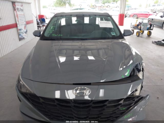 KMHLM4AJ9PU044562 Hyundai Elantra Hybrid Blue