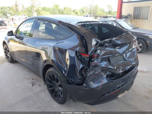2024 TESLA MODEL Y 7SAYGDEE7RA229591 Photo 2