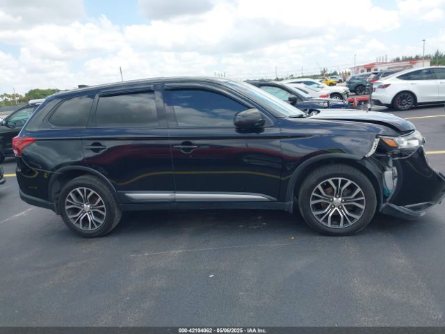 JA4AZ2A3XHZ052168 Mitsubishi Outlander Es