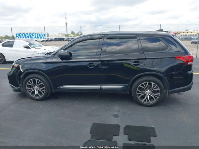 JA4AZ2A3XHZ052168 Mitsubishi Outlander Es