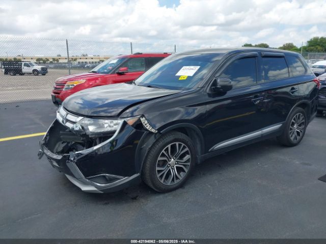 JA4AZ2A3XHZ052168 Mitsubishi Outlander Es