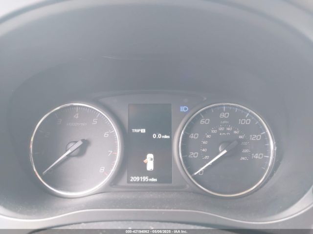 JA4AZ2A3XHZ052168 Mitsubishi Outlander Es