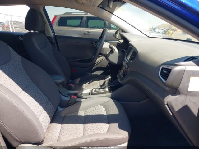 KMHC65LC8KU170791 Hyundai Ioniq Hybrid Blue