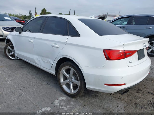 2016 AUDI A3 WAUA7GFF5G1054271 Photo 2