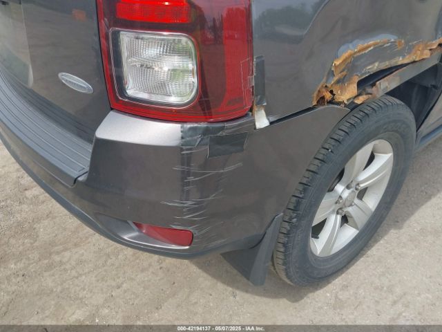 1C4NJDEB8ED862368 Jeep Compass Latitude