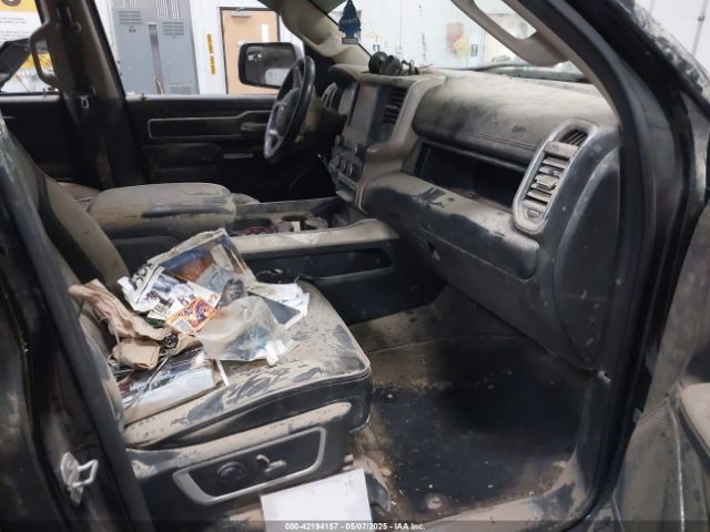 1C6SRFJT3NN342702 RAM 1500 Laramie  4x4 5'7 Box