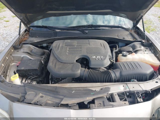 2C3CCAAG5EH340564 Chrysler 300