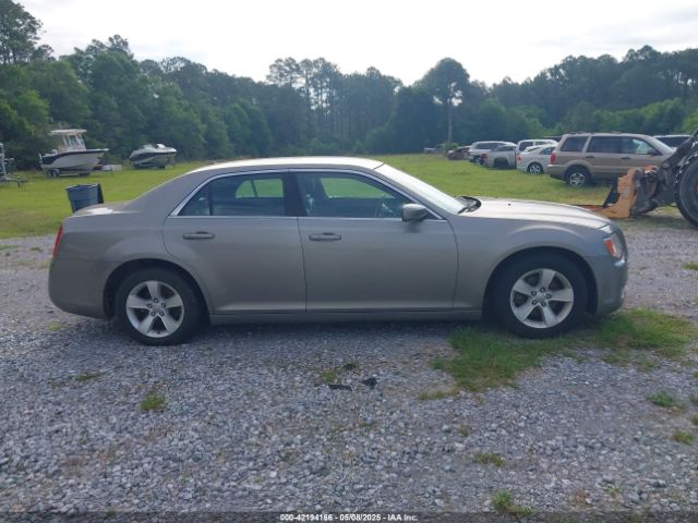 2C3CCAAG5EH340564 Chrysler 300