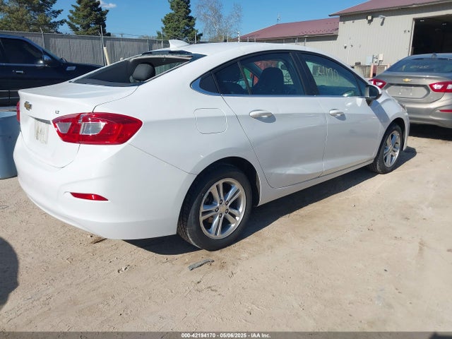1G1BE5SM5H7156277 Chevrolet Cruze Lt Auto