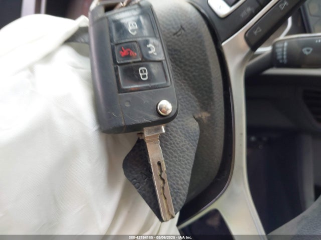 3VWN57BUXKM266106 Volkswagen Jetta 1.4t S