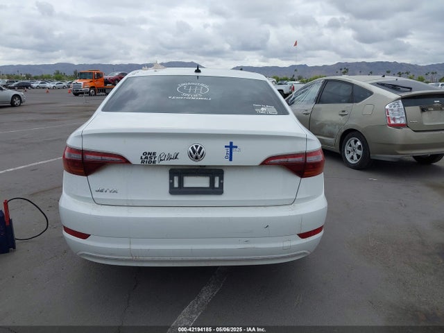 3VWN57BUXKM266106 Volkswagen Jetta 1.4t S
