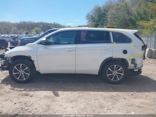 5TDJZRFH9HS387099 Toyota Highlander Xle